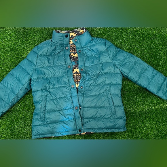 WOMEN'S Pendleton REVERSIBLE JACKET - Picture 5 of 14